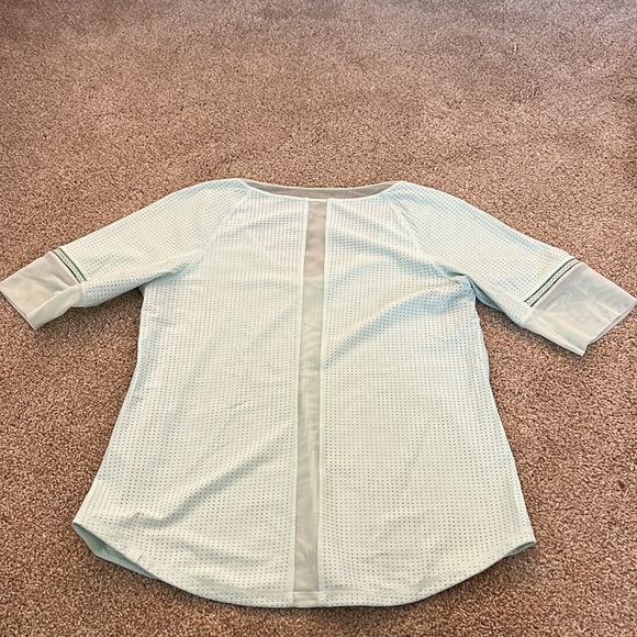 Lululemon shirt - Picture 3 of 5